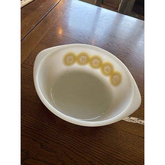 Vintage Glasbake J2600 Casserole Yellow Gold Medallion Floral Daisy Dish 2 QT. - Picture 3 of 7